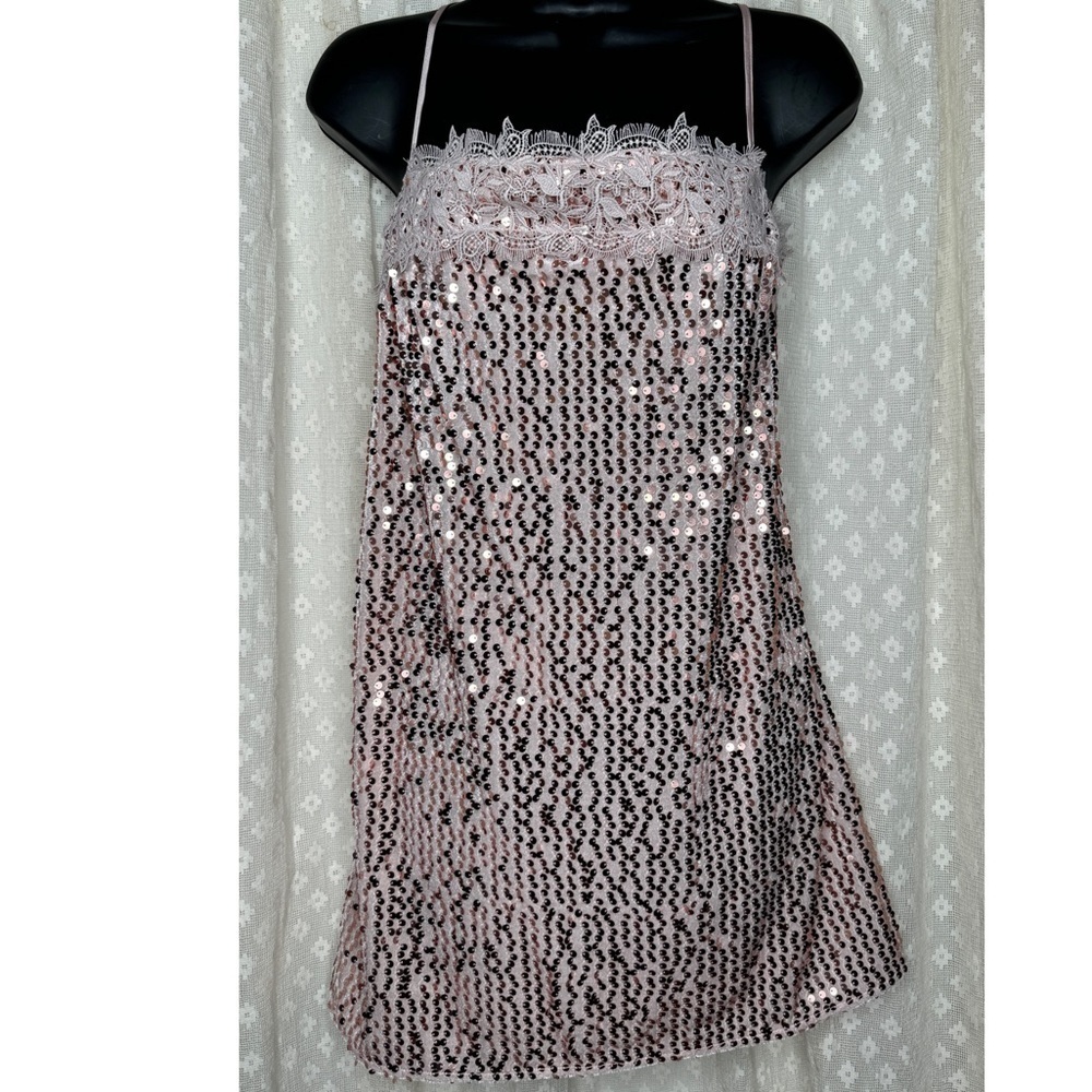 Free People That Girl Sequin Slip NWOT - Picture 4 of 4